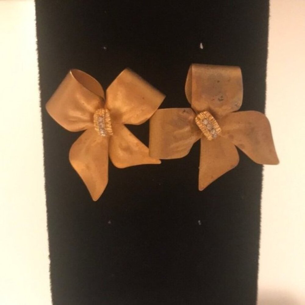 🎀💛 Gold Bow Stud Earrings | Rhinestone Accent